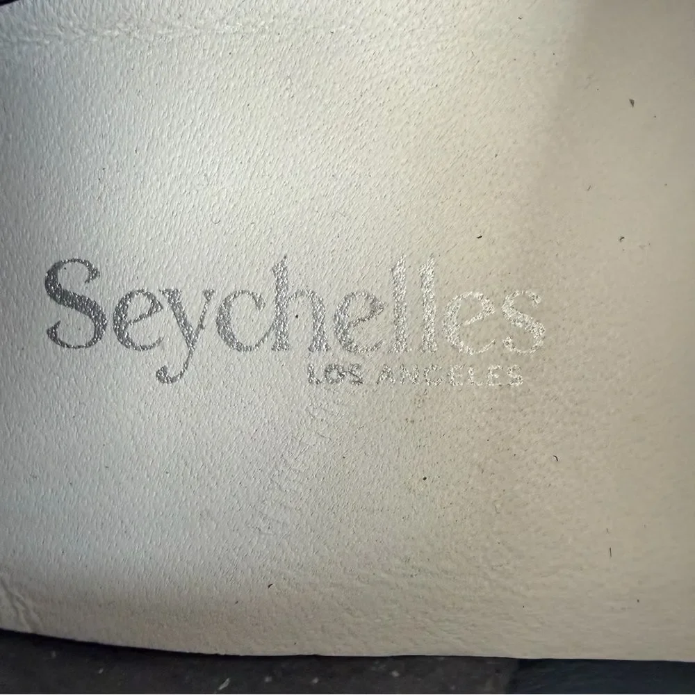 Seychelles Naples Sneaker size 8M Blue Suede Perforated Lace Up Retro Court Shoe